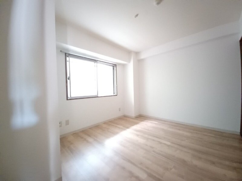 物件内観写真21　(同型反転部屋写真です。)