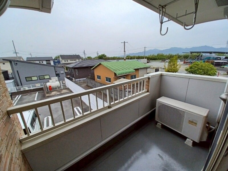 物件内観写真15　(同型反転タイプの画像)