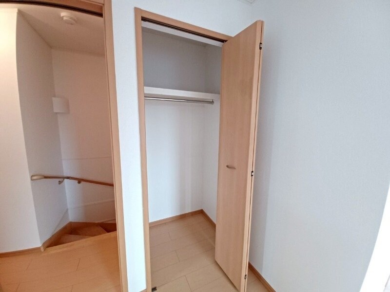 物件内観写真23　(同型反転タイプの画像)