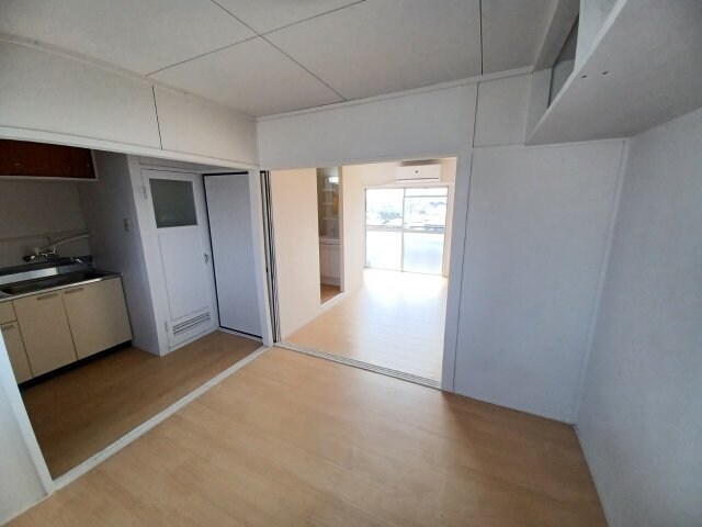 物件内観写真10　(同型参考写真)