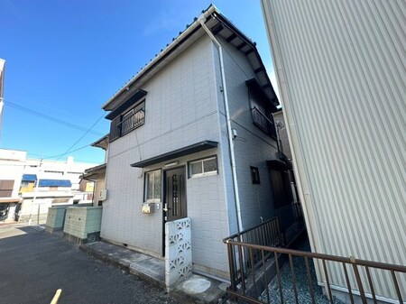 西村貸家１（岩渕）外観写真