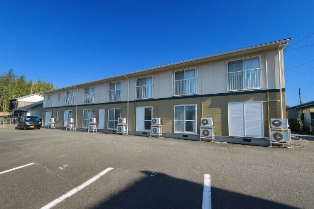 フォレスタ伊勢の物件外観写真