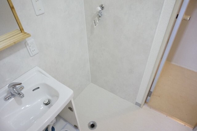 物件内観写真13　(同タイプの部屋写真です。)