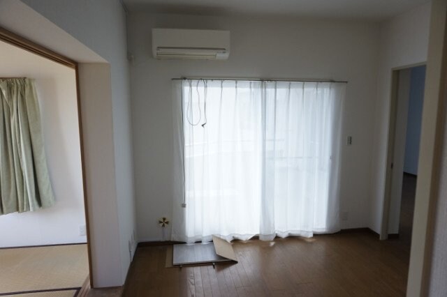 物件内観写真14　(同タイプの部屋写真です。)