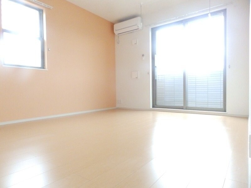 物件内観写真3　(同タイプ部屋写真です。)