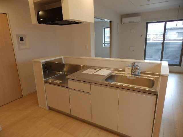 物件内観写真6　(同物件別室写真)