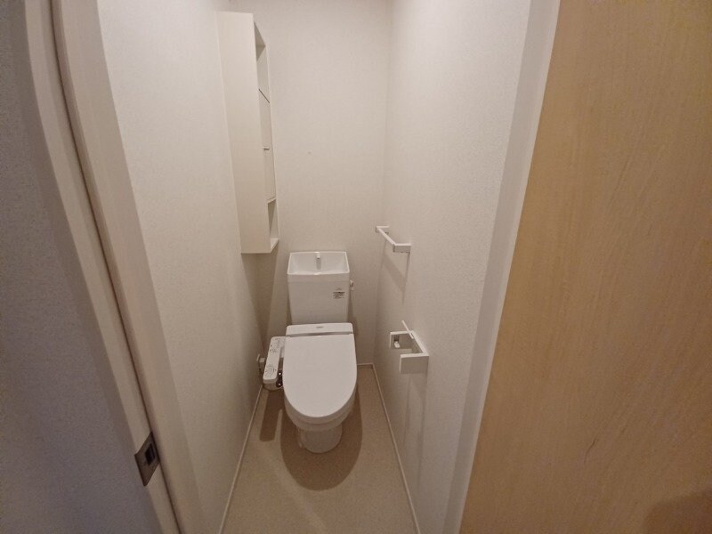 物件内観写真8　(同型反転タイプのお写真です)