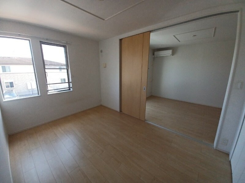 物件内観写真11　(同型反転タイプのお写真です)