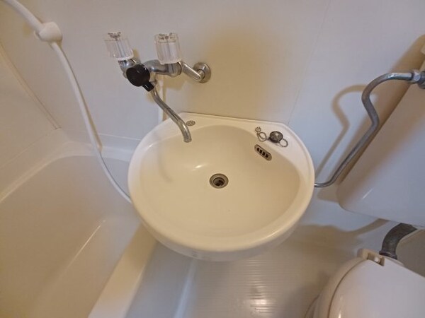 洗面所(同物件別部屋の写真)