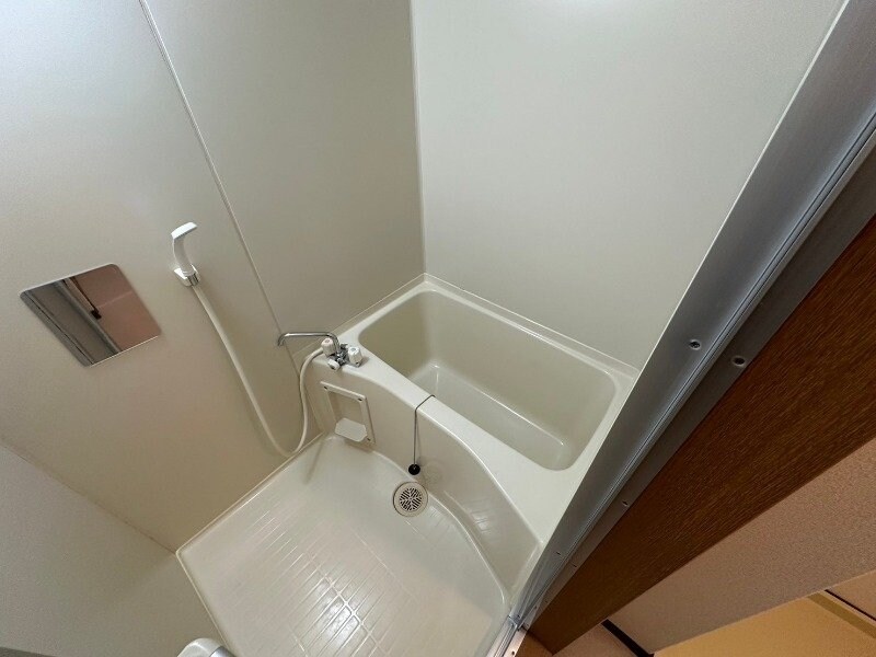 物件内観写真10　(同型別室のお写真です)