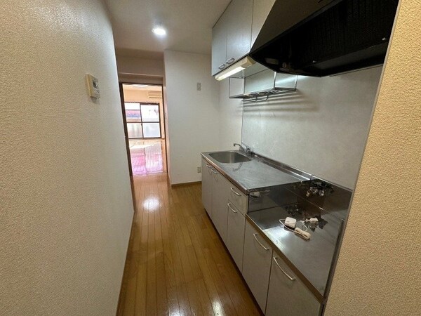 キッチン(同型別室のお写真です)