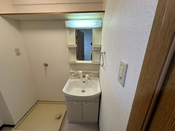 洗面所(同型別室のお写真です)