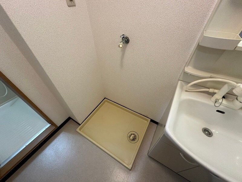 物件内観写真13　(同型別室のお写真です)