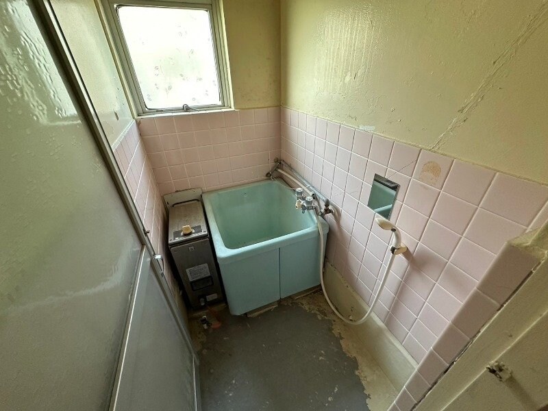 物件内観写真8　(同型別室のお写真です)