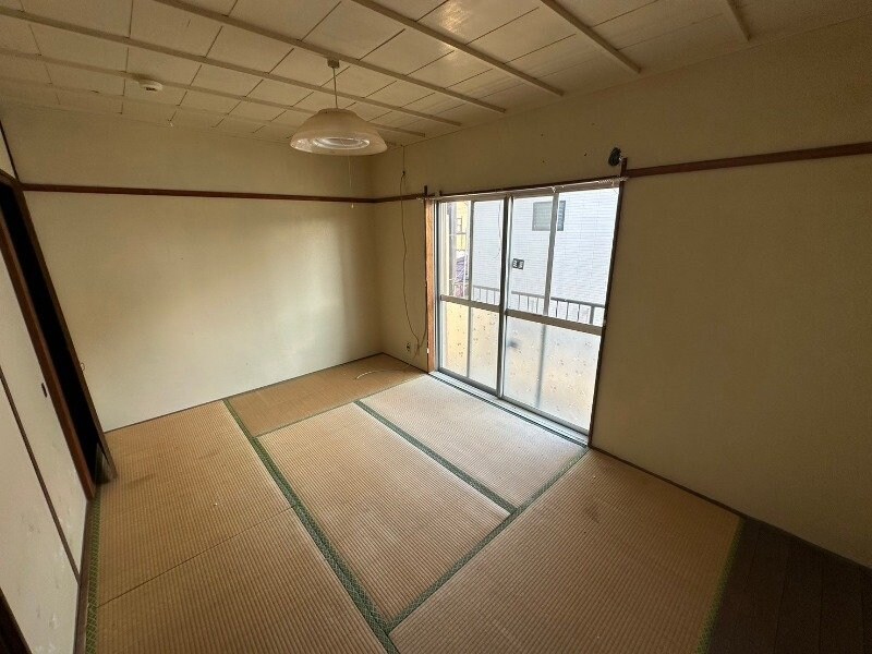 物件内観写真9　(同型別室のお写真です)