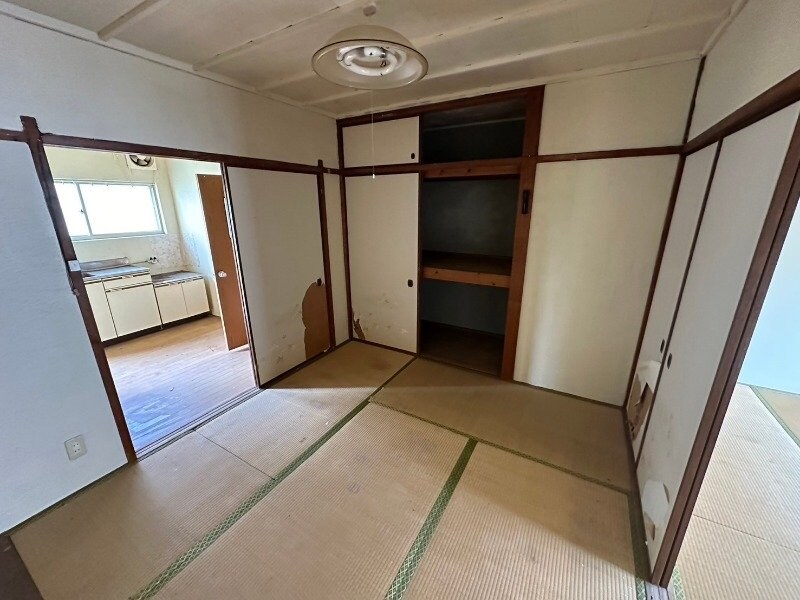 物件内観写真10　(同型別室のお写真です)