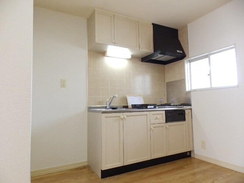 物件内観写真5　(同物件別部屋のお写真です。)