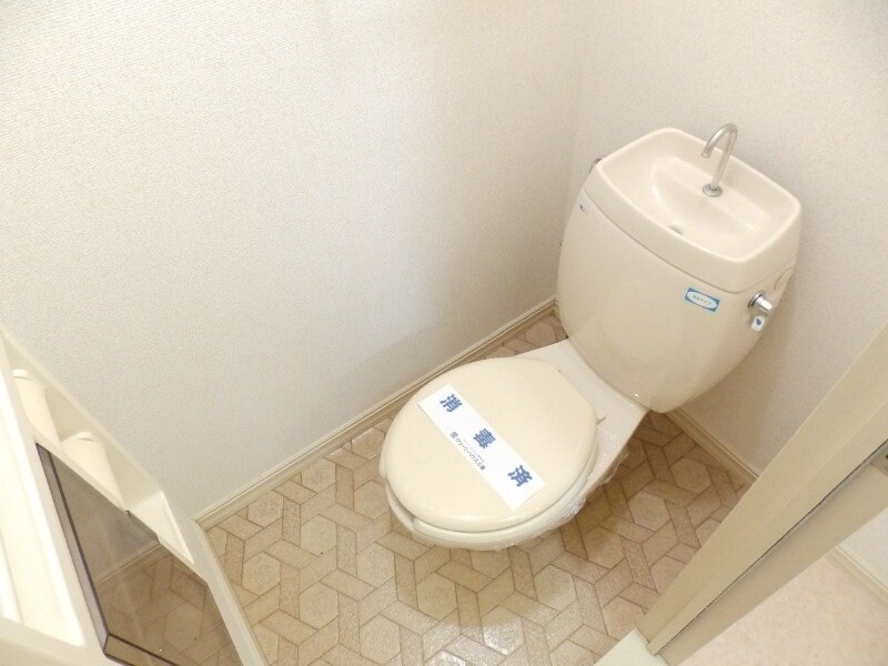 物件内観写真8　(同物件別部屋のお写真です。)