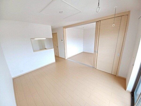 居室・リビング(同型参考写真)