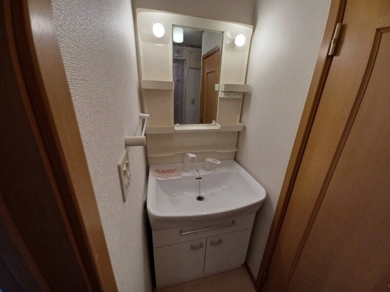 物件内観写真14　(同型反転参考写真)