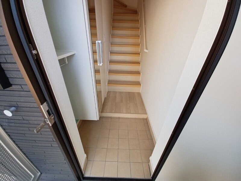 物件内観写真6　(同型反転参考写真)