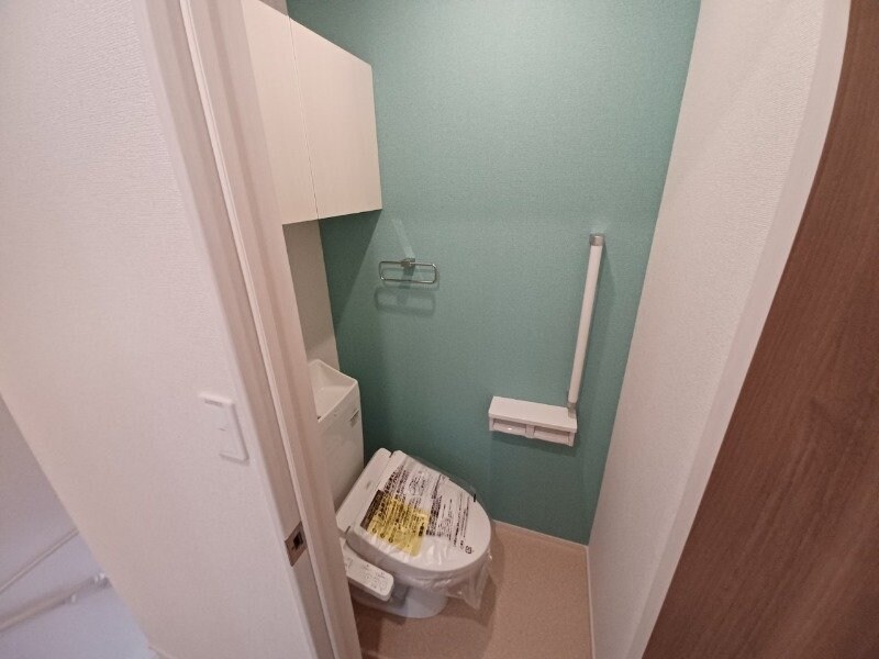 物件内観写真12　(同型反転参考写真)