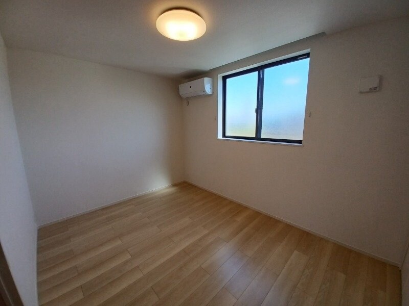 物件内観写真13　(同型反転参考写真)