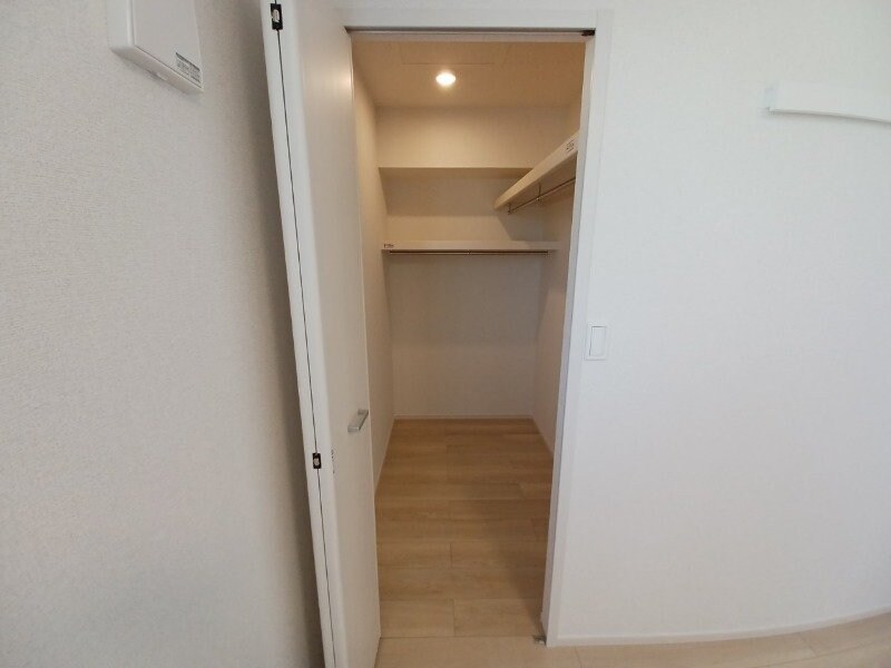 物件内観写真15　(同型反転参考写真)