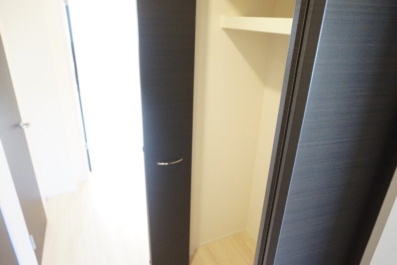 物件内観写真17　(同物件別室反転タイプ)