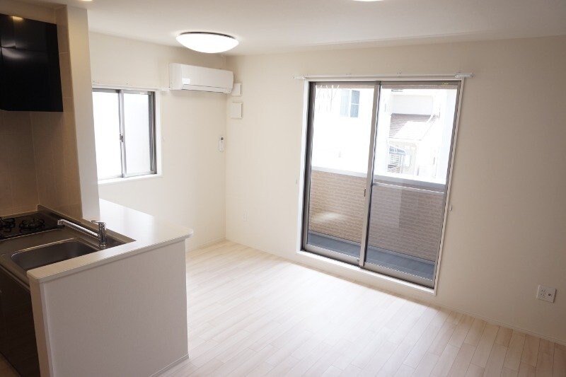 物件内観写真21　(同物件別室反転タイプ)