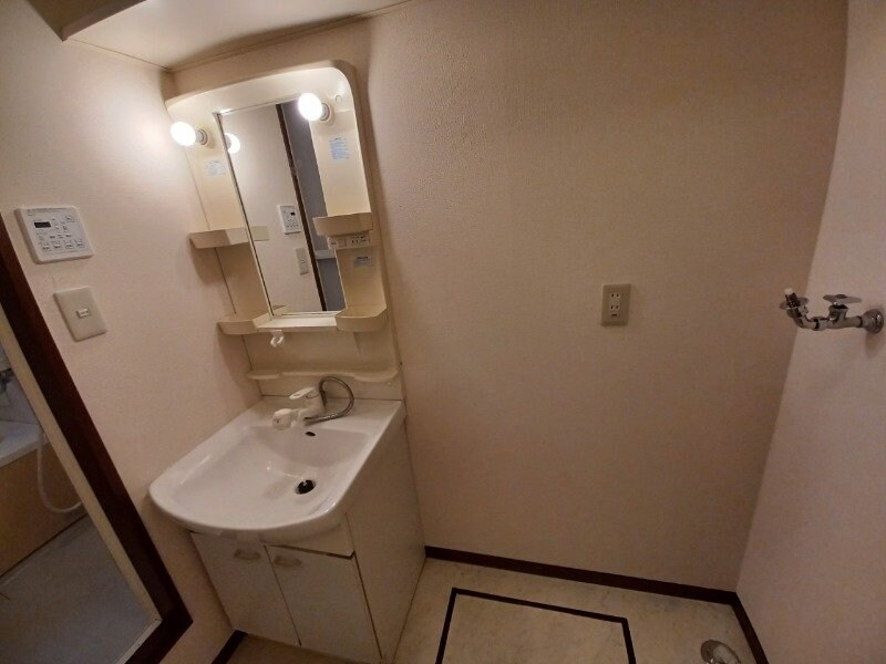 物件内観写真10　(同物件別室反転写真)