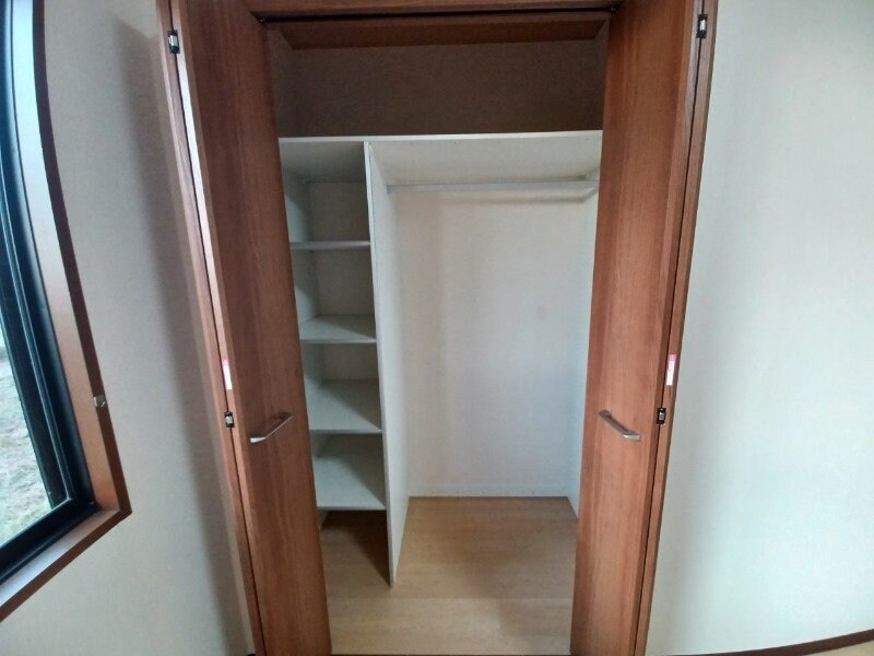 物件内観写真15　(同物件別室反転写真)