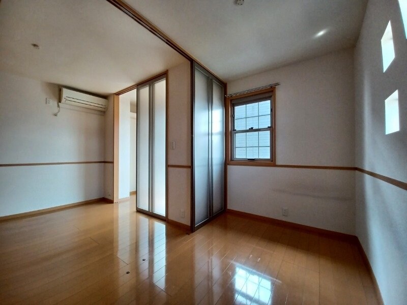 物件内観写真11　(同物件別室写真)