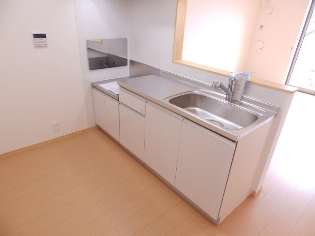 物件内観写真8　(同タイプの部屋写真です)