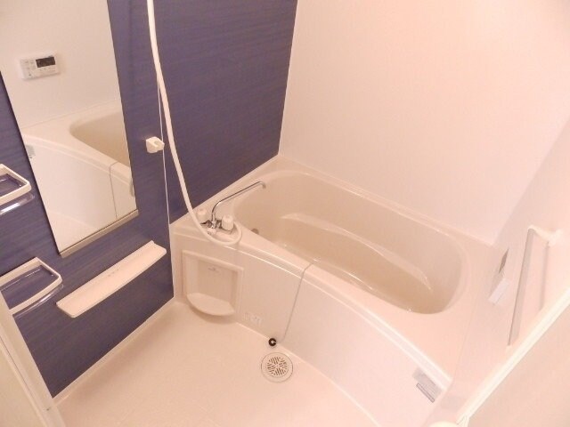 物件内観写真9　(同タイプの部屋写真です)