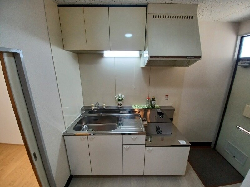 物件内観写真6　(同物件別部屋の写真)