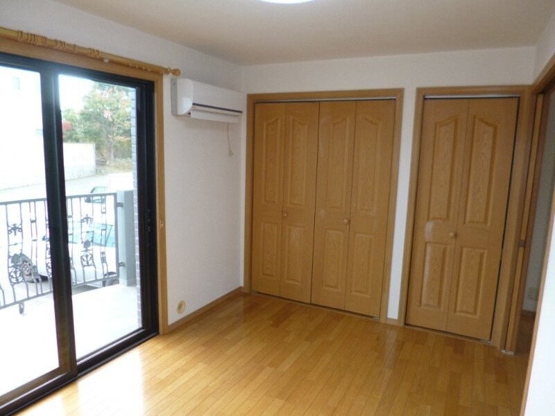 物件内観写真7　(同一物件別部屋の写真です)