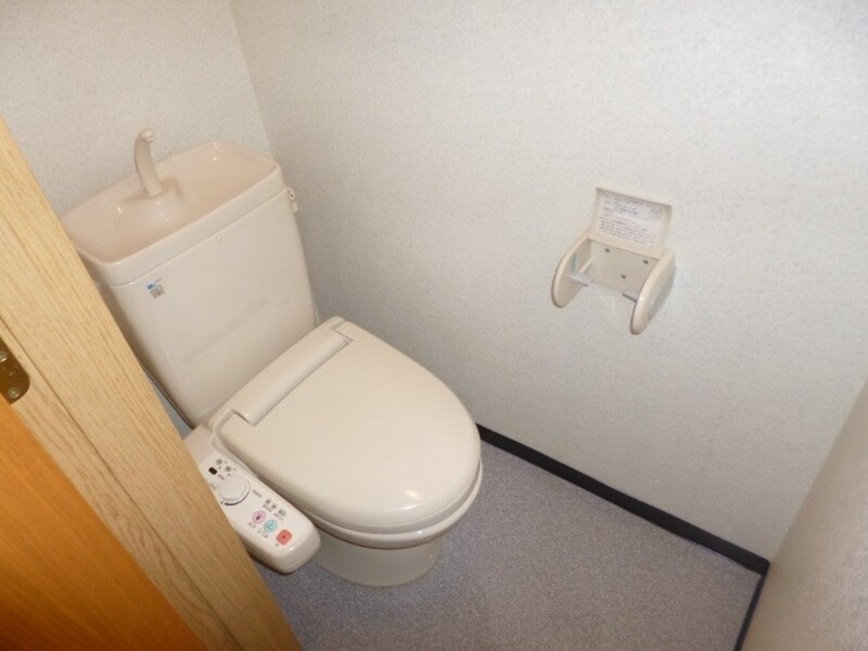 物件内観写真8　(同一物件別部屋の写真です)