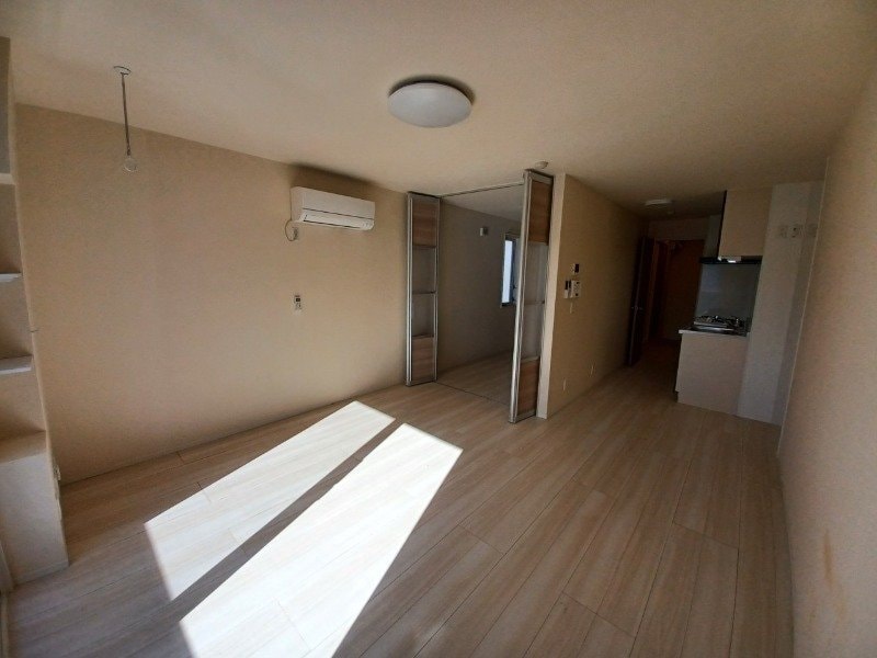 物件内観写真7　(同一タイプ　別部屋内装)