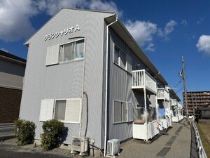 グランシャリオA棟外観写真