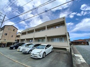 メゾン松鶴外観写真