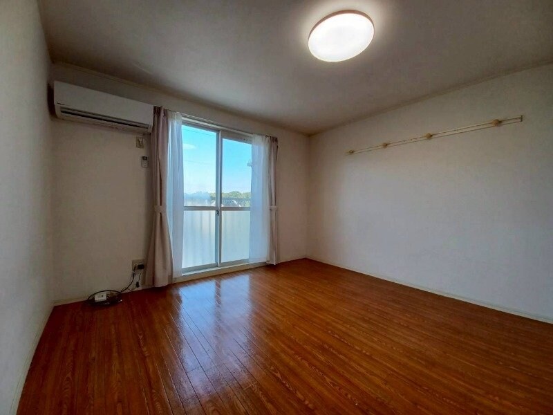 物件内観写真12　(同型別室のお写真です)