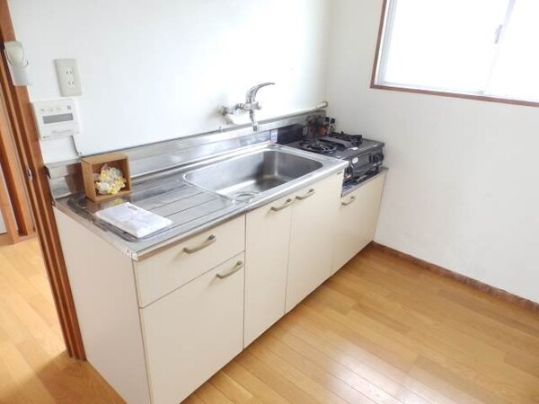 キッチン(別部屋参考写真)