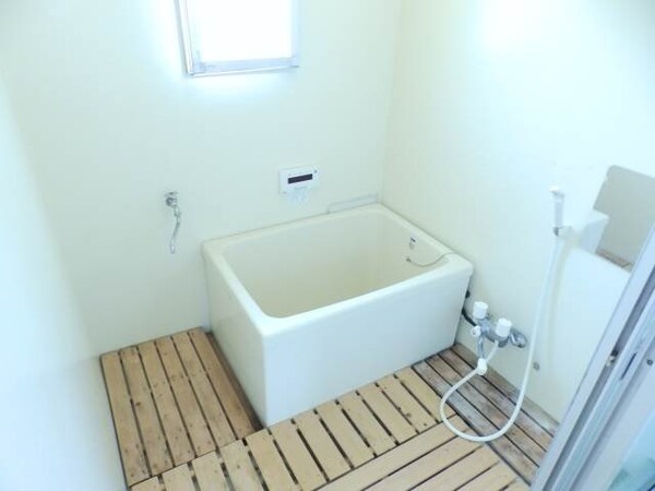 バス／シャワールーム等(別部屋参考写真)