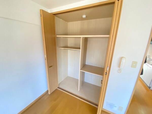 収納(同型参考写真)