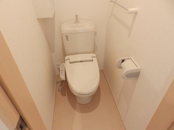 トイレ(同一タイプ部屋写真)
