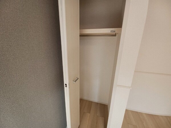 収納(同型参考写真)