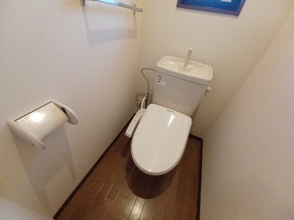 トイレ(同物件別部屋参考写真です。)