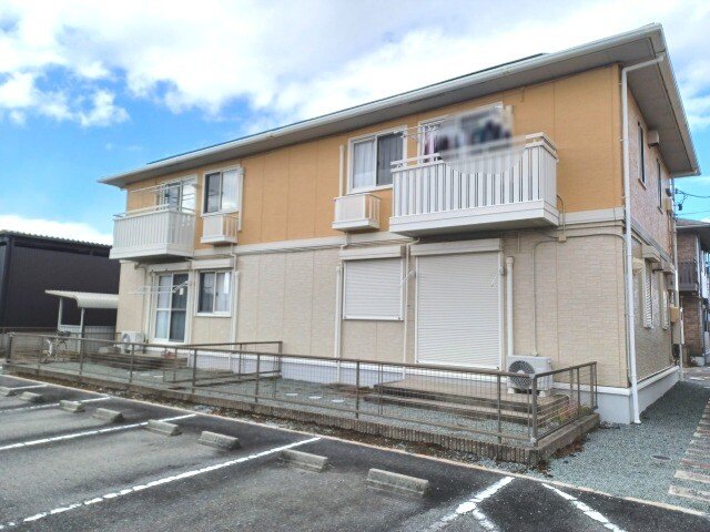 リビングタウンいせ　Ｄ