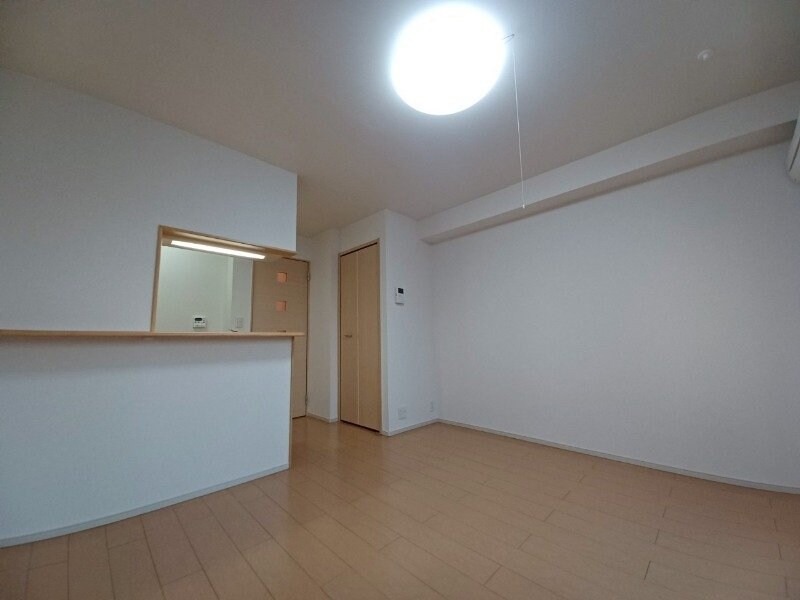 物件内観写真6　(同型反転タイプの写真です)